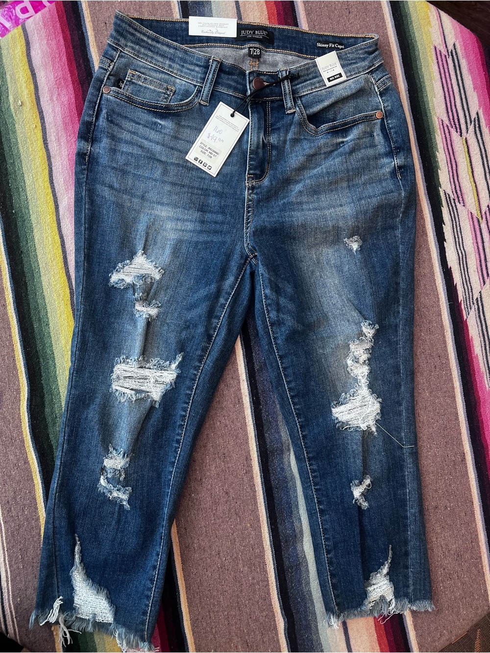 Judy Blue skinny fit capri distressed